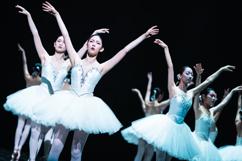 '발레리나' 리뷰: 전종서의 강렬한 복수극과 여성의 힘 12 Ballerina13