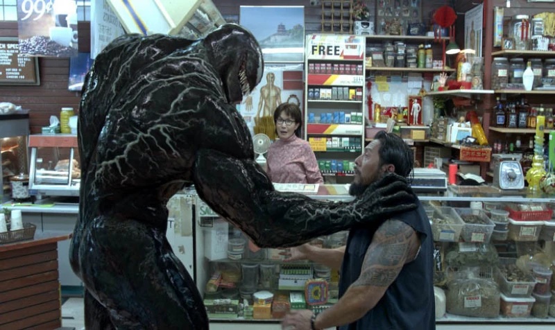 '베놈' 리뷰: 톰 하디의 열연과 유머로 빛나는 마블 안티히어로의 탄생 11 Venom07