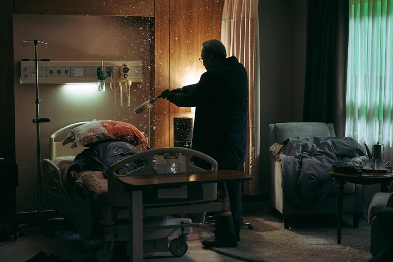 '리멤버' 리뷰: 알츠하이머 노인의 60년 복수극, 잊혀진 역사를 기억하다 11 Remember01