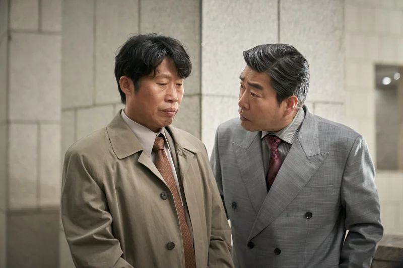 '소주전쟁' 리뷰: 유해진 이제훈의 IMF 기업 인수합병 실화 12 Big Deal05