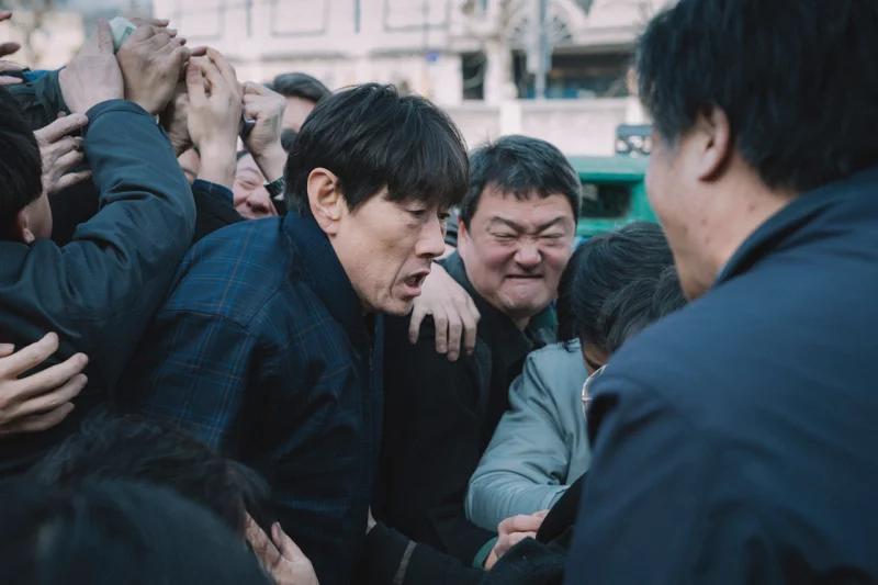 '국가부도의 날' 리뷰: IMF 외환위기의 숨겨진 진실을 파헤친 웰메이드 경제 스릴러 14 Default10