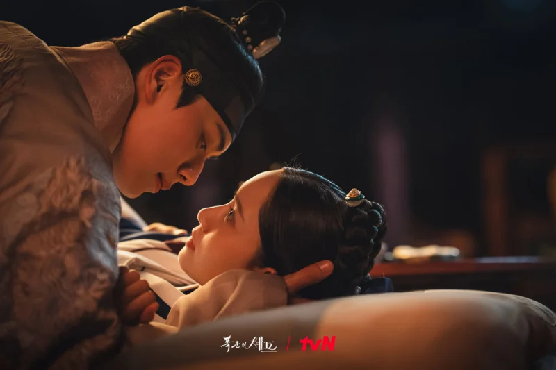 '폭군의 셰프' 리뷰: 당신의 심장을 요리할 2025년 최고의 미식 로맨스 12 Bon Appetit Your Majesty2