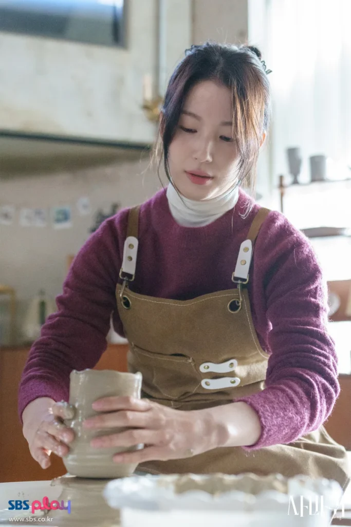 '사마귀: 살인자의 외출' 리뷰: 고현정 연기 혁신과 완벽한 심리 스릴러로 증명한 한국 드라마의 진화 12 Queen Mantis8