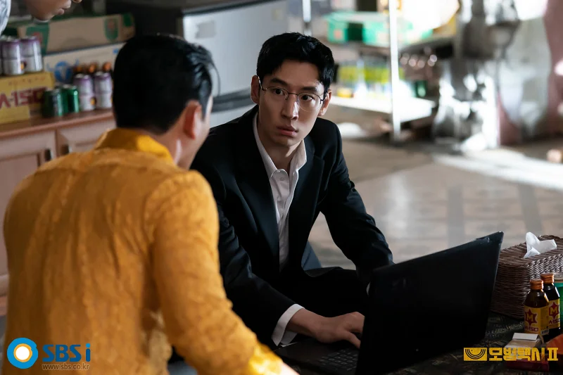 '모범택시 2' 리뷰: 세계로 확장된 응징 스케일, 더욱 유쾌하고 통쾌해진 '무지개 운수'의 시즌 2 질주 9 Taxi Driver211