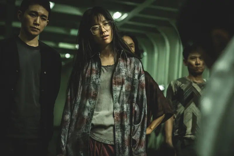'독전 2' 리뷰: 사라진 이선생을 향한 집착, 그 텅 빈 설원의 마침표가 남긴 질문들 4 Believer 212