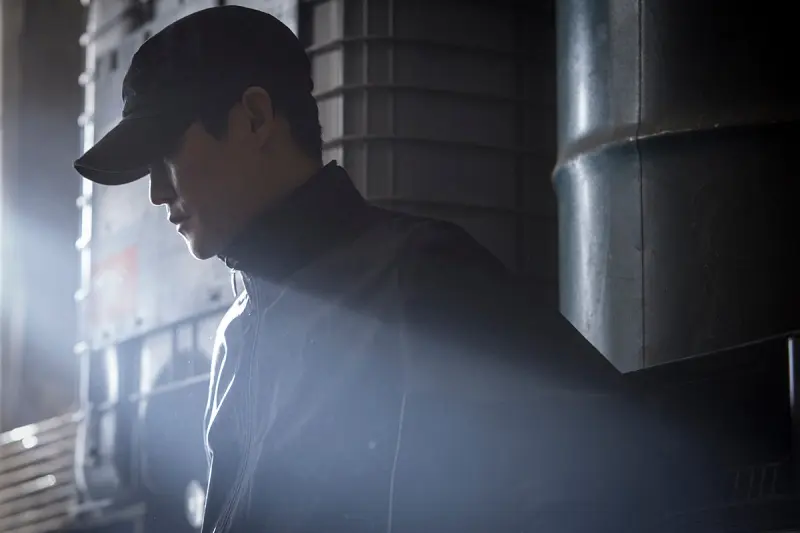 '살인의뢰' 리뷰: 법이 보호하지 못한 피해자들의 지옥, 그 처절한 복수의 허망함에 대하여 13 The Deal3