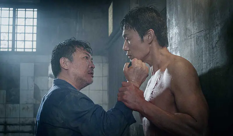 '살인의뢰' 리뷰: 법이 보호하지 못한 피해자들의 지옥, 그 처절한 복수의 허망함에 대하여 11 The Deal4