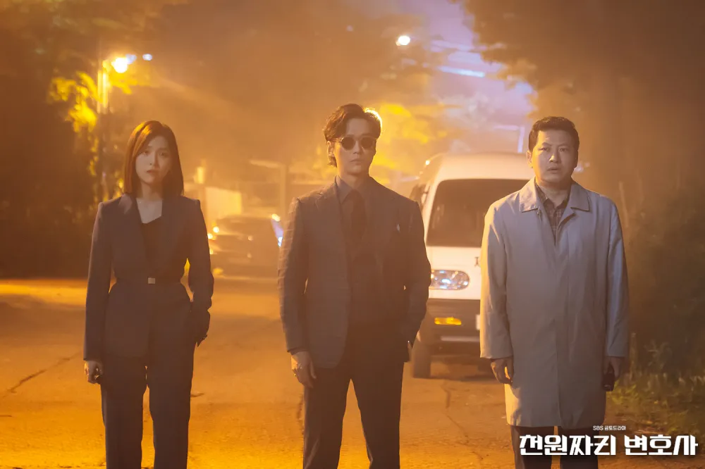 '천원짜리 변호사' 리뷰: 법이라는 이름의 차가운 검을 인간미라는 온기로 녹여낸 해학극 3 One Dollar Lawyer3