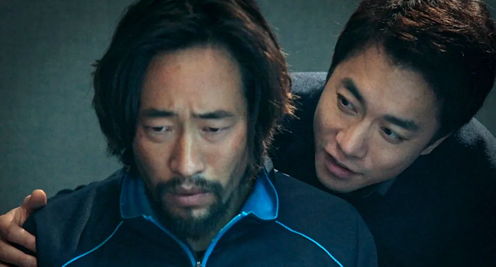 '그물' 리뷰: 맹목적 이념이 빚어낸 한 소시민의 잔혹한 표류기 3 The Net2