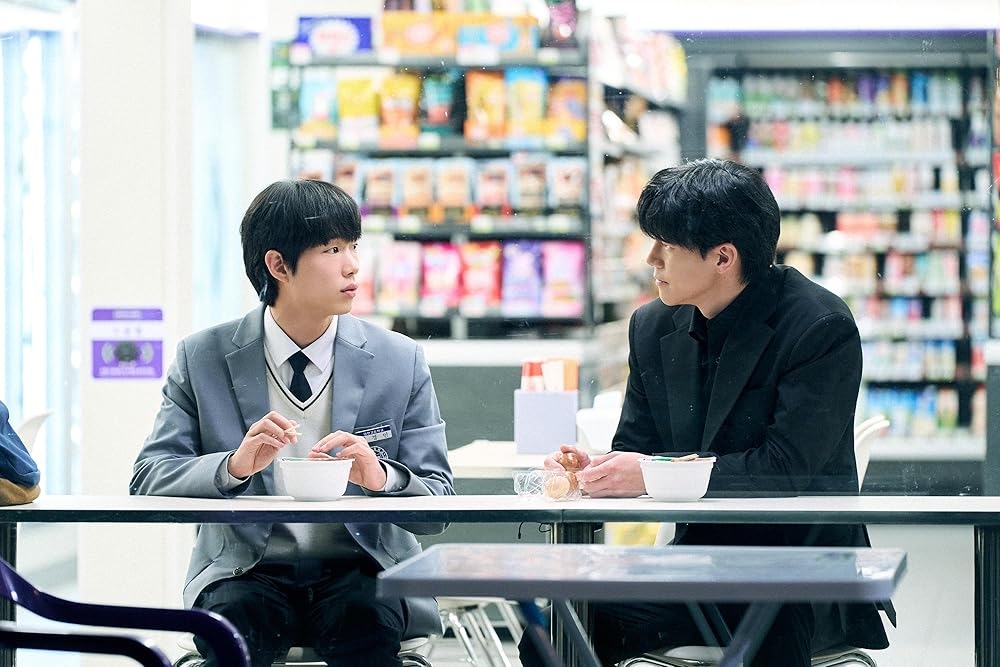 '참교육' 리뷰: 시스템의 붕괴를 뒤흔드는 원초적 판타지와 불완전한 정의 4 Teach You a Lesson1
