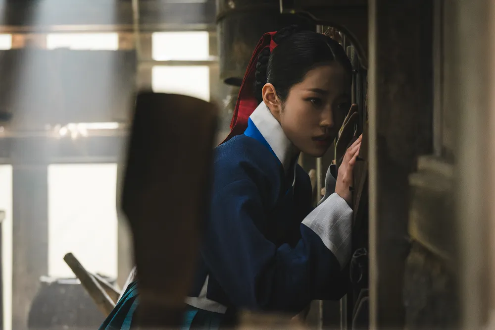 '동궁' 리뷰: 뒤틀린 권력의 원죄가 빚어낸 조선판 다크 판타지의 명과 암 2 The East Palace6